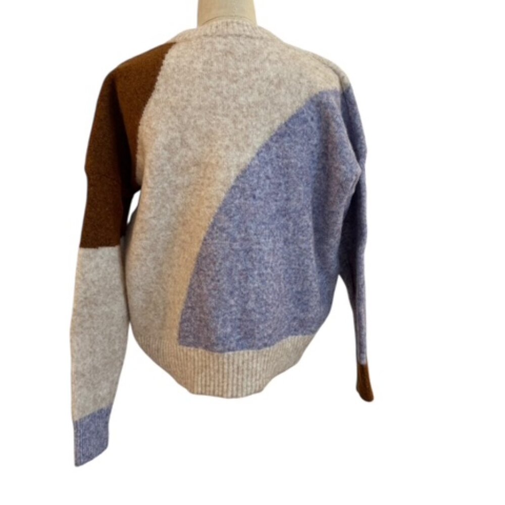 Cedarbrook Pullover Sweater in Colorblock - Picture 5 of 5